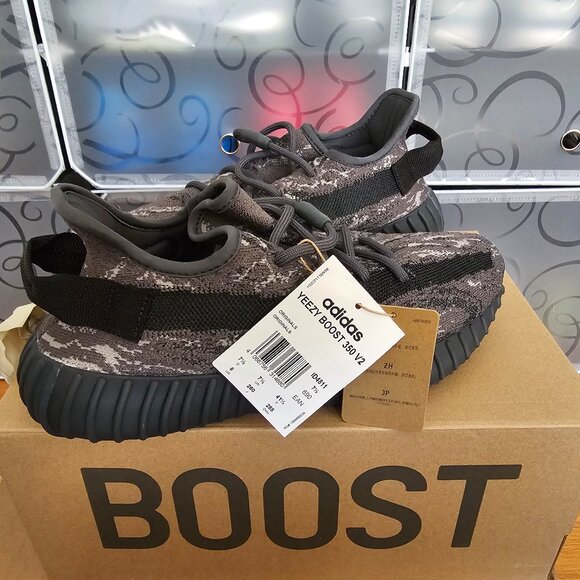 Yeezy Other - Yeezy Boost 350 V2 "Dark Salt" Size 8m